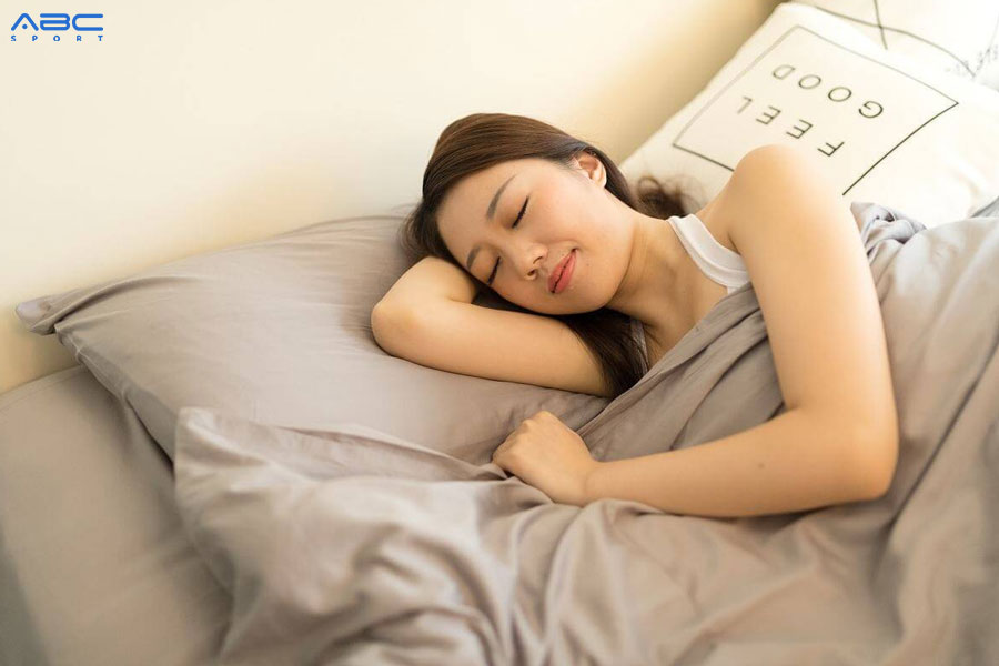 Sử dụng máy mát xa cầm tay giúp ngủ ngon hơn