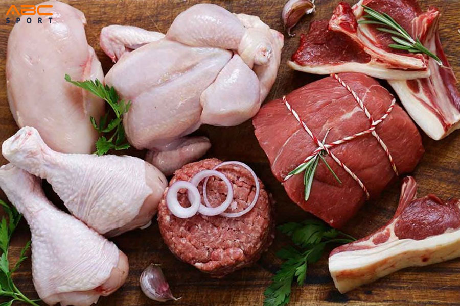 Thịt chứa nhiều calo cũng như các loại dưỡng chất khác