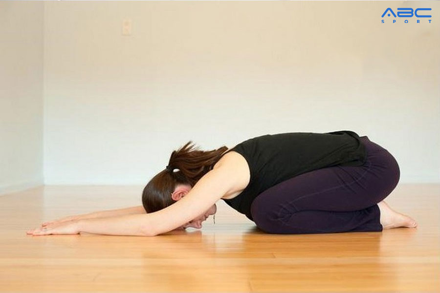 bài tập yoga chữa đau lưng vai gáy