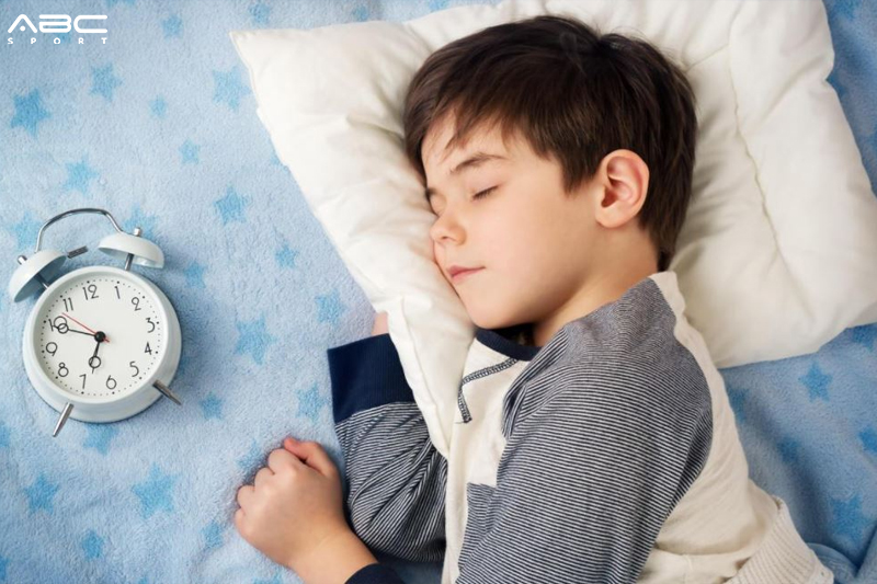 Giấc ngủ của con ảnh hưởng đến khả năng phát triển về chiều cao